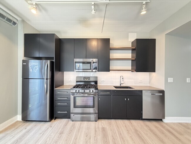 Foto del edificio - 941 W Belmont Ave