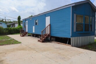 Building Photo - 5900 New Tampa Hwy