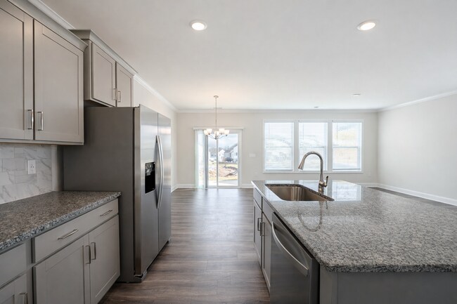 Foto del edificio - **6 Month Lease** New Construction Home-Hendersonville