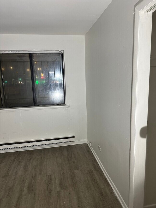 Foto del edificio - 8725 S State St