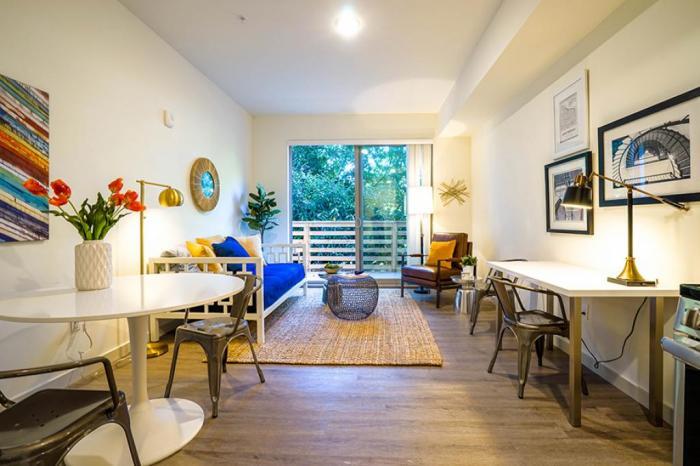 Foto principal - 0 bedroom in Seattle WA 98103
