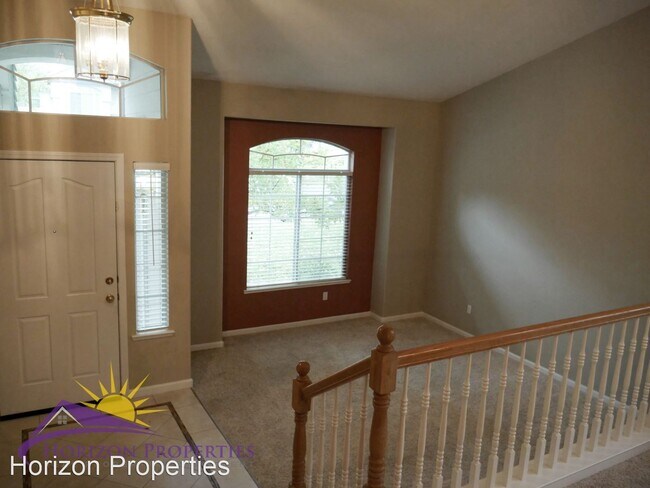 Building Photo - 4 br, 3 bath House - 11912 Silver Cliff Way
