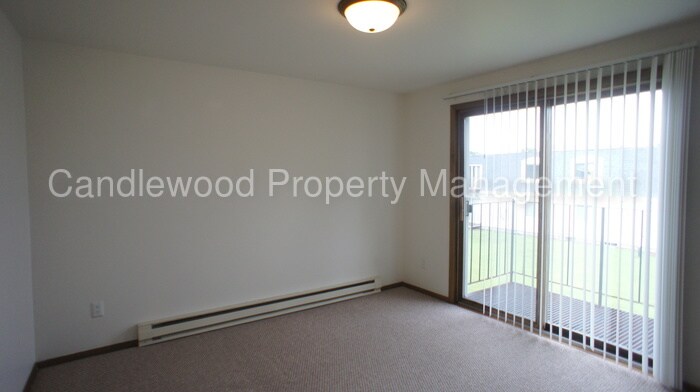 Building Photo - 2840 Plover Springs Dr