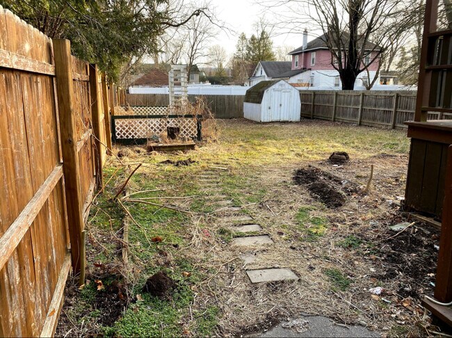 Building Photo - 53 Lenox Ave