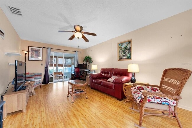 Building Photo - 3348 38th Way S