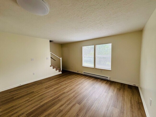 Foto del edificio - 345 Wakeman Ct NE