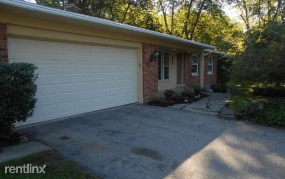 Primary Photo - 210 Cayuga Rd