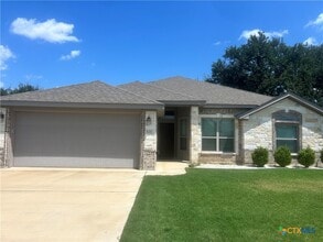 Building Photo - 521 Holstein Dr