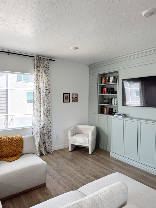 Foto del edificio - 871 E Skiff Way
