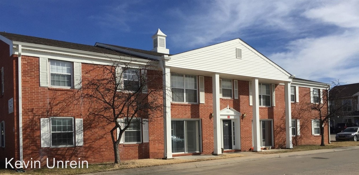 1515 Club House Dr, Augusta, KS 67010 Condo for Rent in Augusta, KS