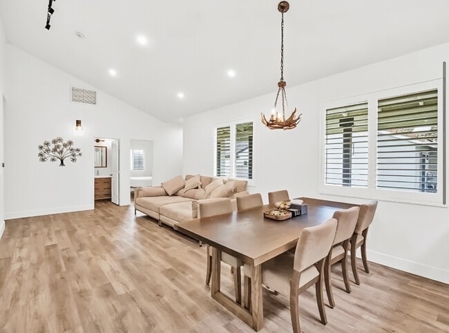 Foto del edificio - 12428 Lilac Ct