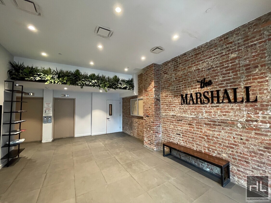 Primary Photo - Large 2 bedroom on BUSHWICK AVENUE
