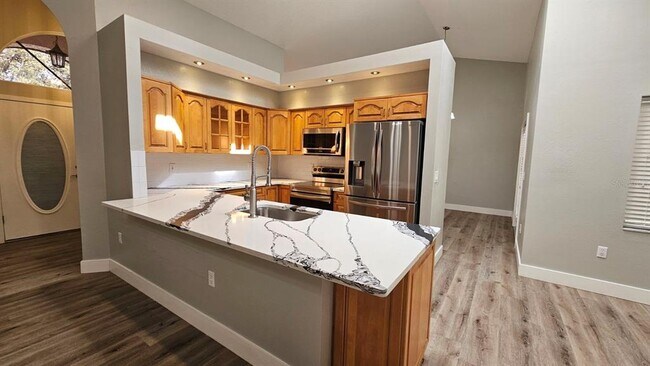 Foto del edificio - 18720 Oak Way Dr