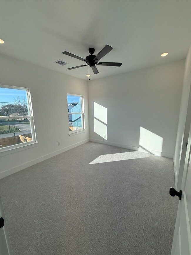 Building Photo - 1464 Ferguson Way