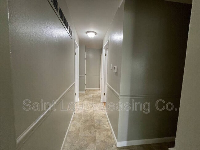 Foto del edificio - 1265 St Anthony Ln