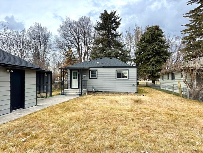 Foto del edificio - 2352 Reclamation Ave