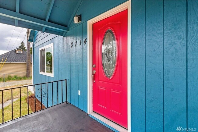 Foto del edificio - Tastefully renovated 3 bedroom in Tacoma!