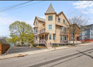 Building Photo - 42 Cypress St