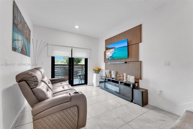 Building Photo - 13360 Tropical Ave