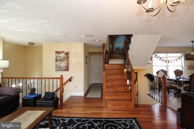 Foto del edificio - 9 Halstead Pl