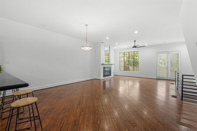 Building Photo - 2602 Washington Ave