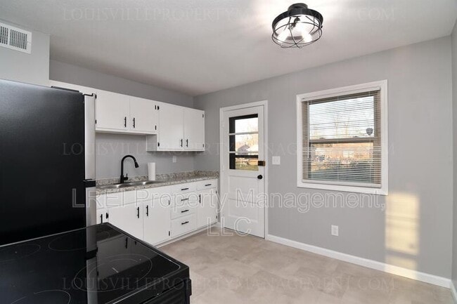 Building Photo - 1215 Burnwick Ct