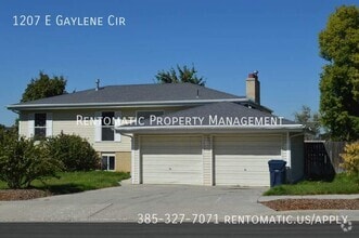 Building Photo - 1207 E Gaylene Cir