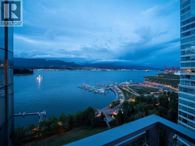 Photo du bâtiment - 1169 W Cordova St