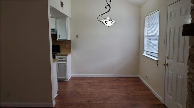 Building Photo - 8810 Clearbrook Trail
