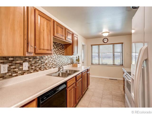 Foto del edificio - 2471 S Quitman St