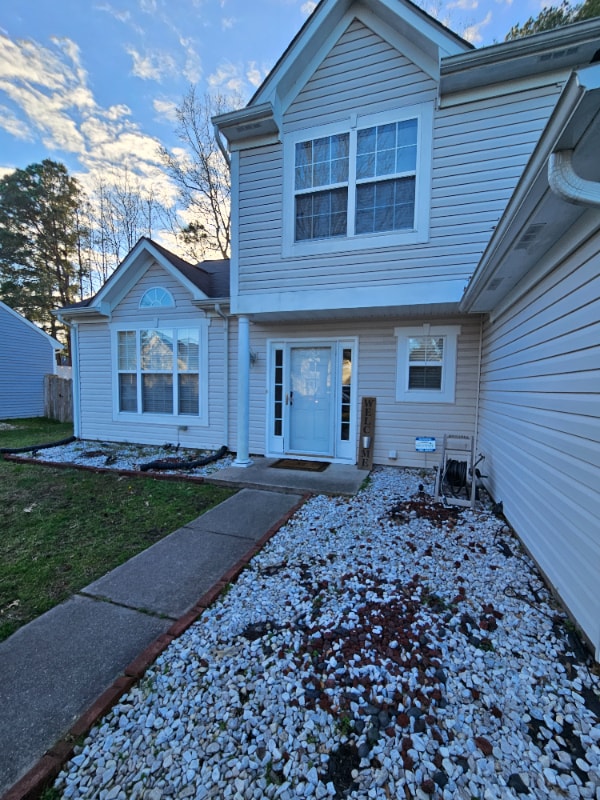 Building Photo - 2012 Sunset Maple Ln