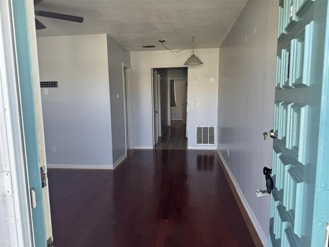 Foto del edificio - 5267 81st St N