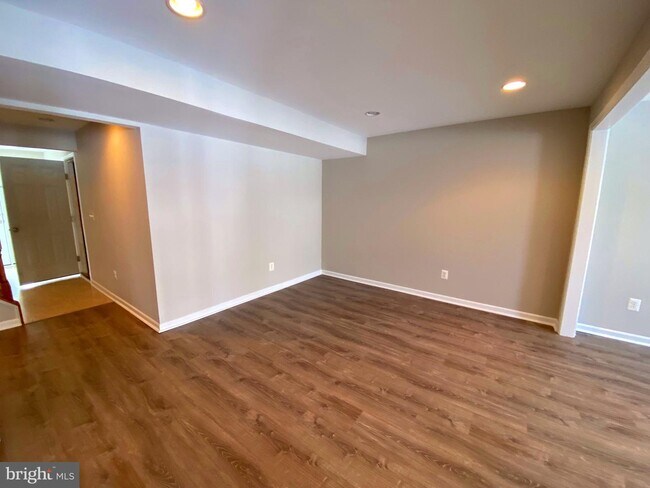 Foto del edificio - 1251 Mare St