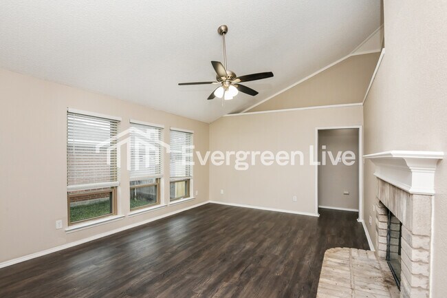 Foto del edificio - 2528 Concina Way