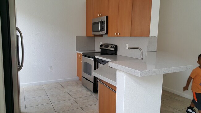 Foto del edificio - 1025 NE 37th Pl
