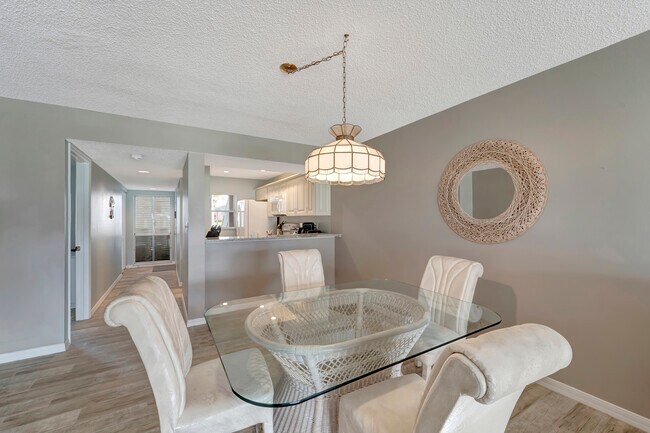 Foto del edificio - 456 Cerromar Rd