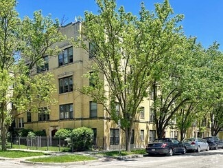 Building Photo - 2856 W Cullom Ave