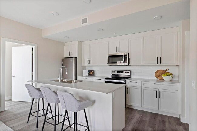 Photo du bâtiment - The Rise Apartment Homes