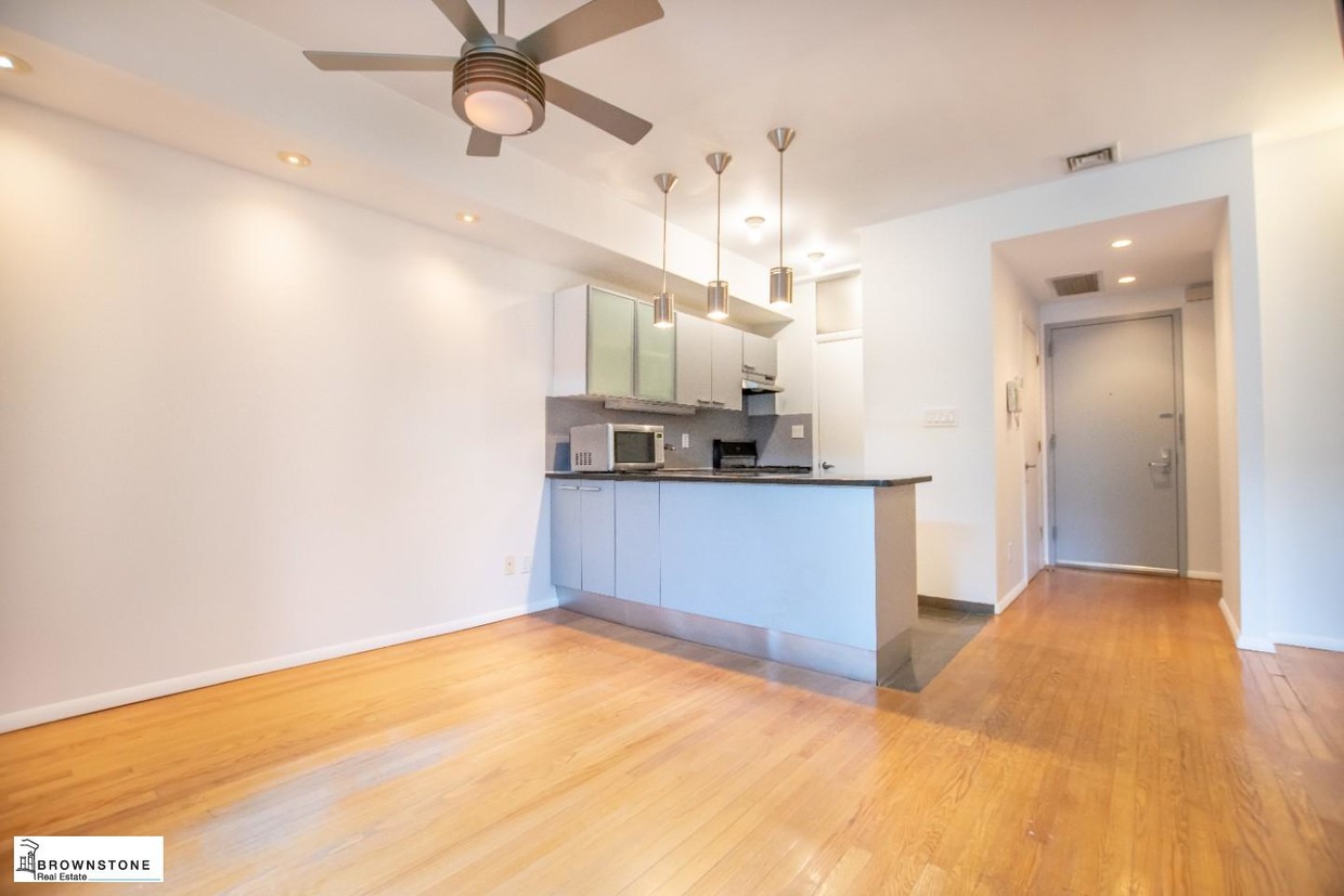 Primary Photo - 392 14th Street
