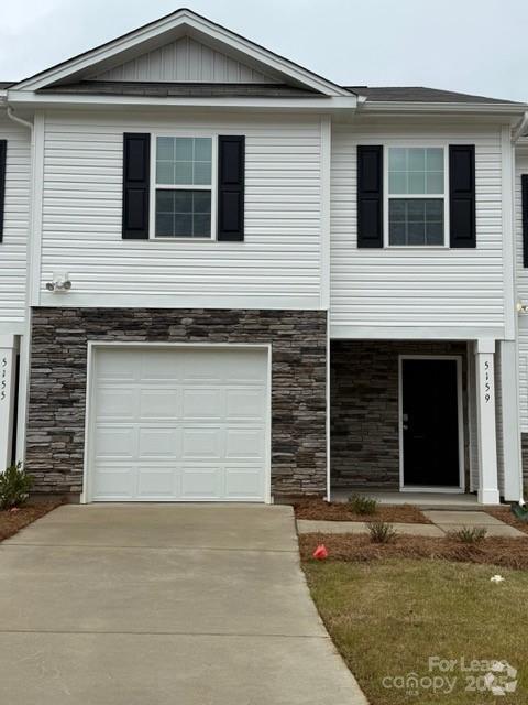 Building Photo - 5159 Hyrule Dr
