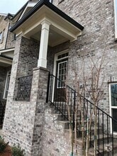 Building Photo - 3930 Redwood Dr