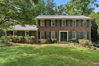 Building Photo - 3731 Dunwoody Club Dr