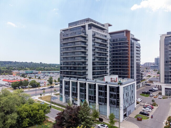 Photo du bâtiment - 9612 Yonge St