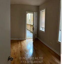 Foto del edificio - 5668.5 N Ridge Ave