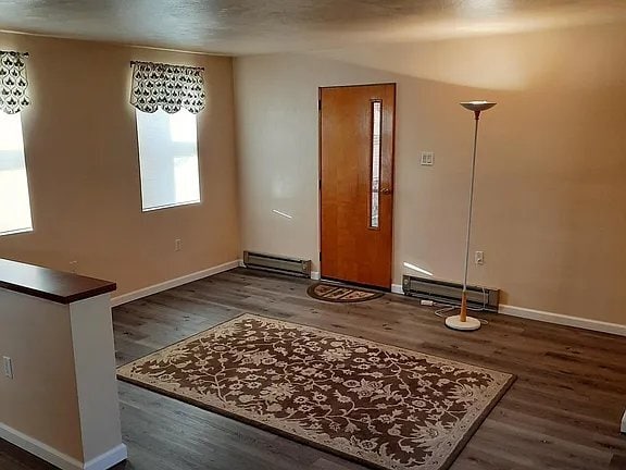 Foto del edificio - 1308 Somerset Ave