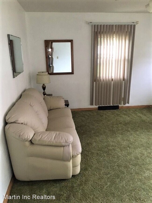 Building Photo - 3 br, 1 bath House - 545 Grand Blvd