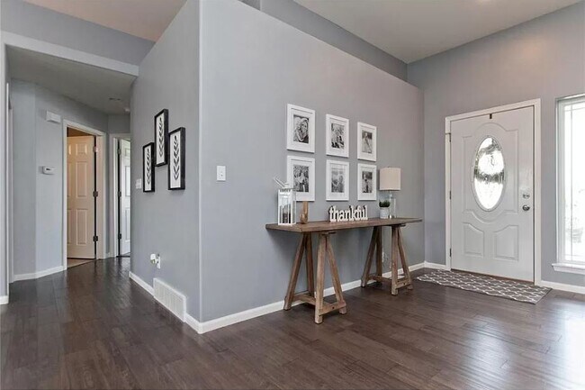 Foto del edificio - 4255 Windemere Way