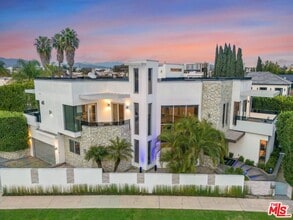 Building Photo - 6379 Colgate Ave