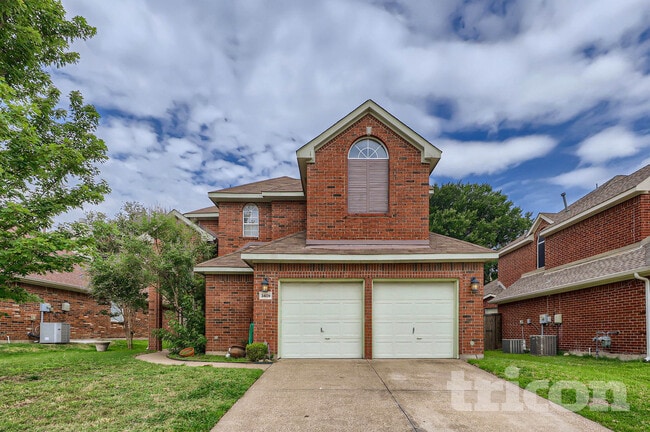Building Photo - 3409 Bradford Dr