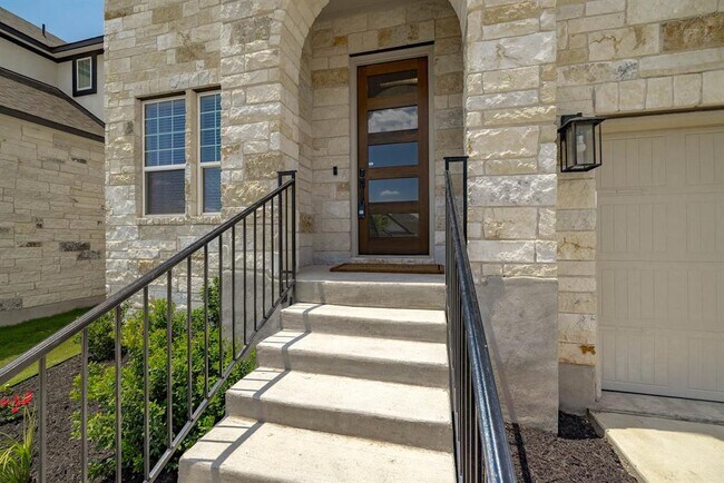 Foto del edificio - 708 Pinnacle Dr